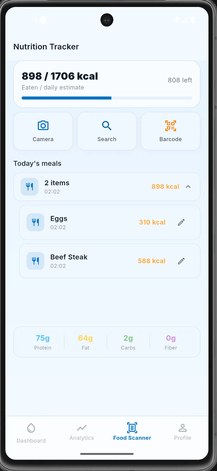 Registro de nutrición con calorías diarias, lista de comidas y macros